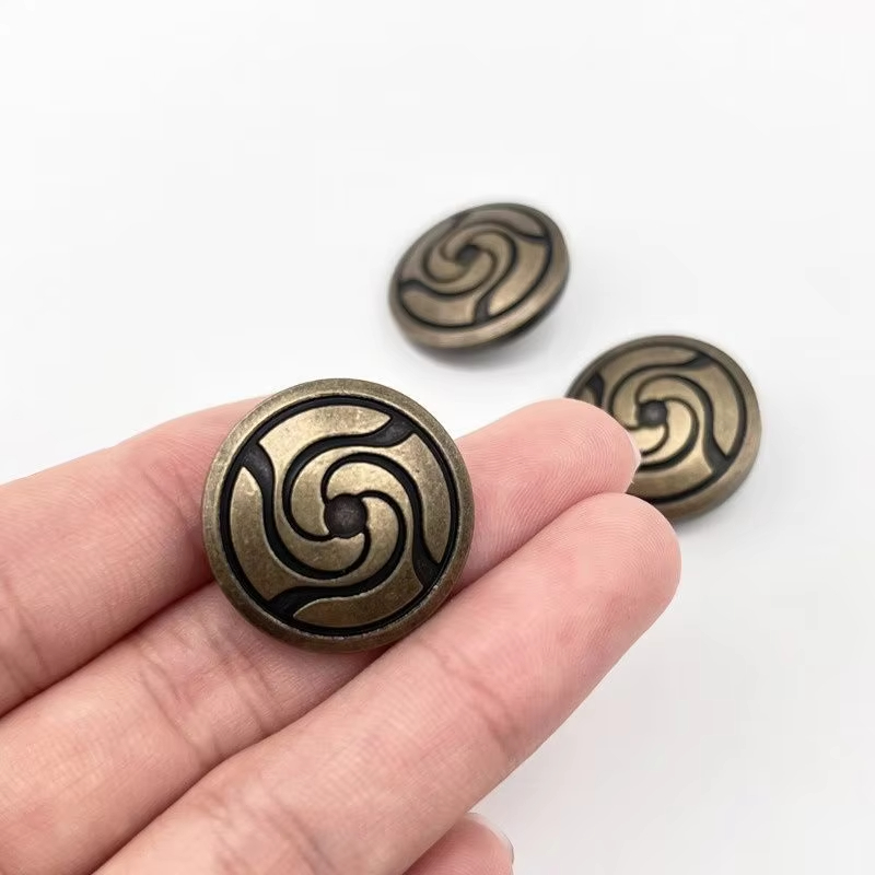 Vintage Collectible Buttons - 1/2/3/4 ชิ้นปุ่มอนิเมะ ปุ่มวินเทจ กระเป๋าเป้สะพายหลัง เสื้อผ้า อุปกรณ์เสริม