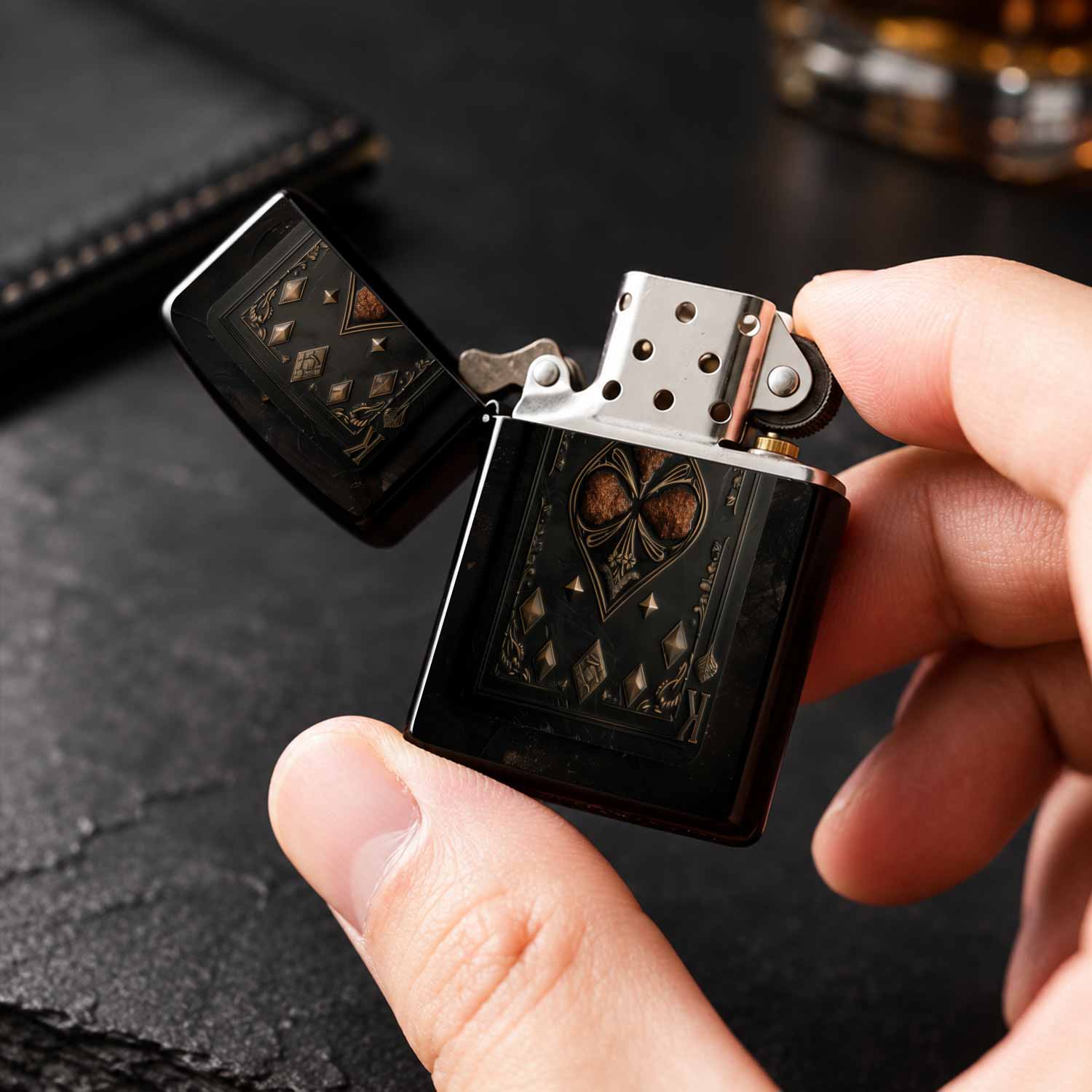 ไฟแช็กไพ่คิงออฟไดมอนด์สีดำบรอน - Vintage Collectible Playing Cards บทวิจารณ์และราคา