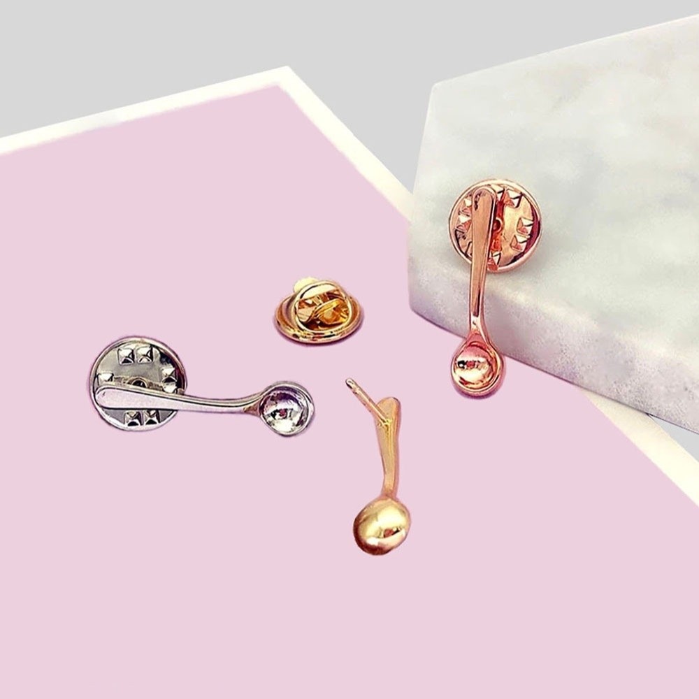 เข็มกลัดรูปช้อนดีไซน์น่ารักใหม - Vintage Collectible Spoons บทวิจารณ์และราคา