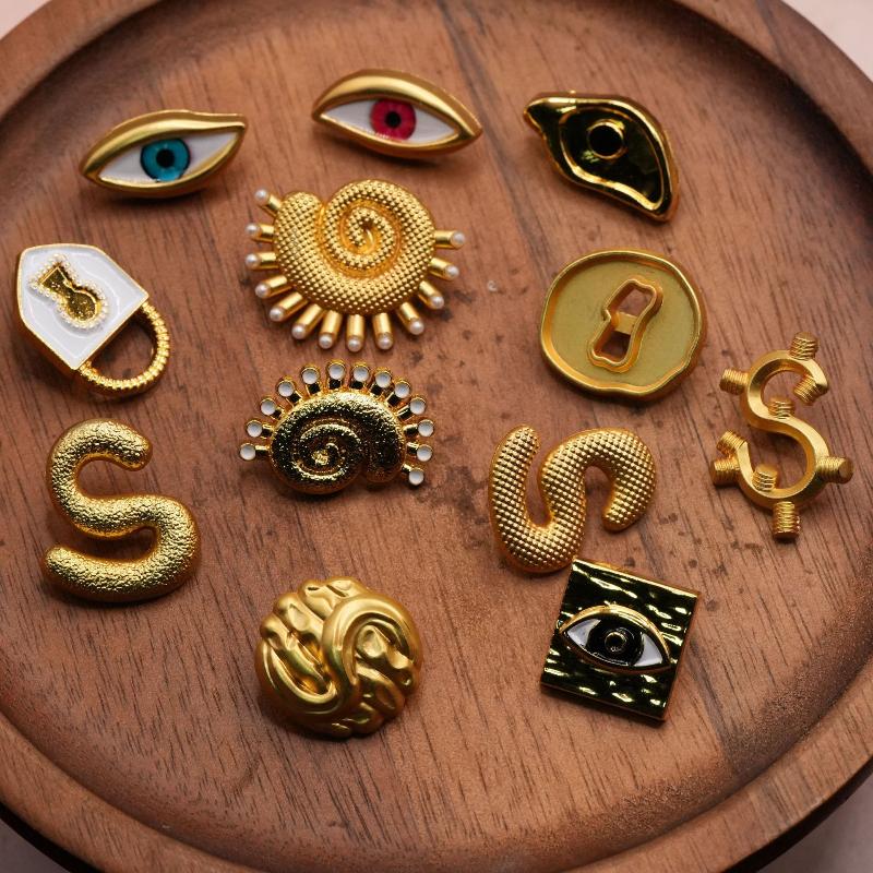 กระดุมโลหะวินเทจรูปหัวใจ สำหรั - Vintage Collectible Buttons บทวิจารณ์และราคา
