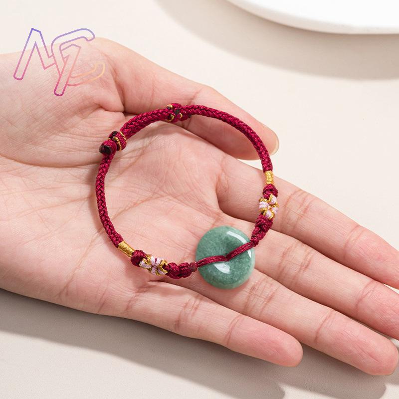 สีเขียวพม่า Jadeite Donut สร้อ - Vintage Collector บทวิจารณ์และราคา
