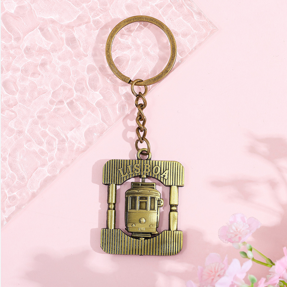 พวงกุญแจโลหะดีไซน์รถรางวินเทจ  - Vintage Item บทวิจารณ์และราคา