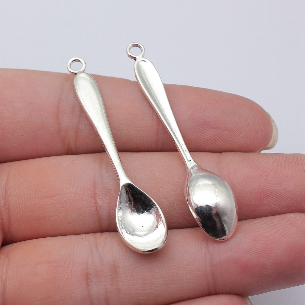 ชาร์มรูปช้อน WYSIWYG 10 ชิ้น ข - Vintage Collectible Spoons บทวิจารณ์และราคา