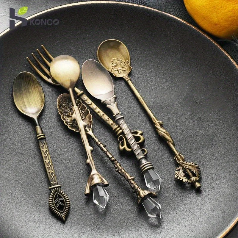 ชุดช้อนส้อมสไตล์วินเทจ 6 ชิ้น  - Vintage Collectible Spoons บทวิจารณ์และราคา
